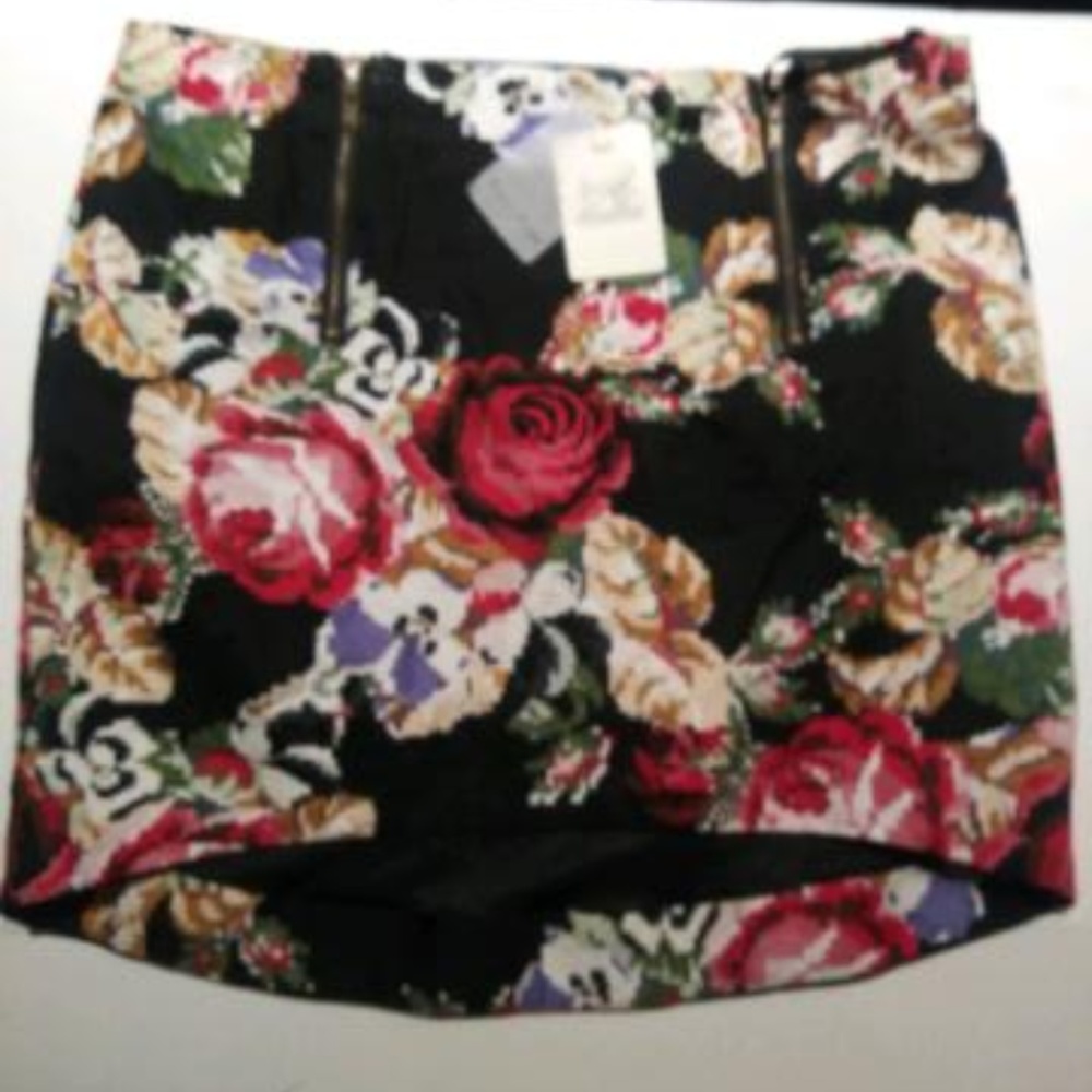 "COTTON CANDY" Cute Midi Skirt - LG - NWT